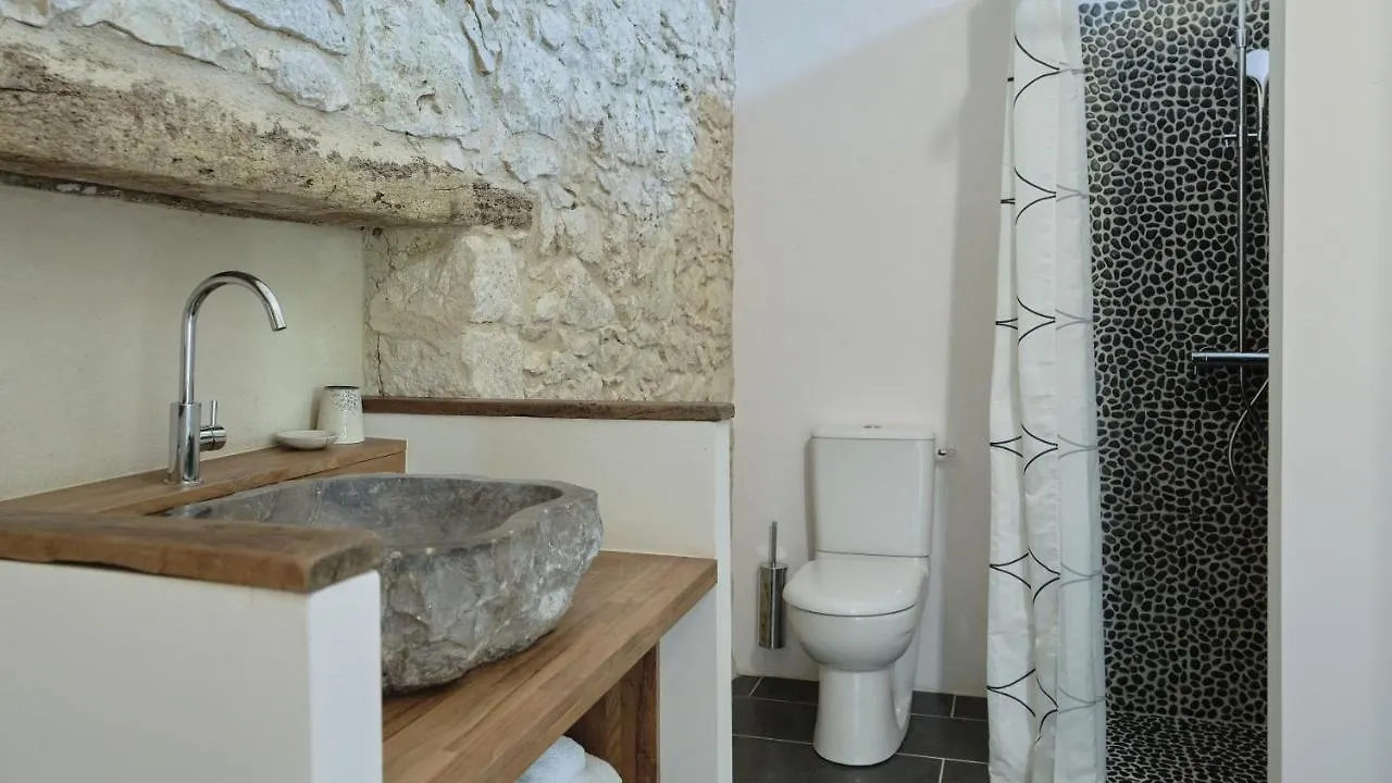 Chateau De Puissentut Bed & Breakfast Homps