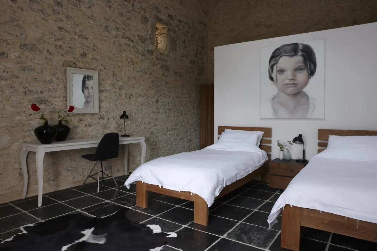 Chateau De Puissentut Bed & Breakfast Homps  0*, Homps (Gers)
