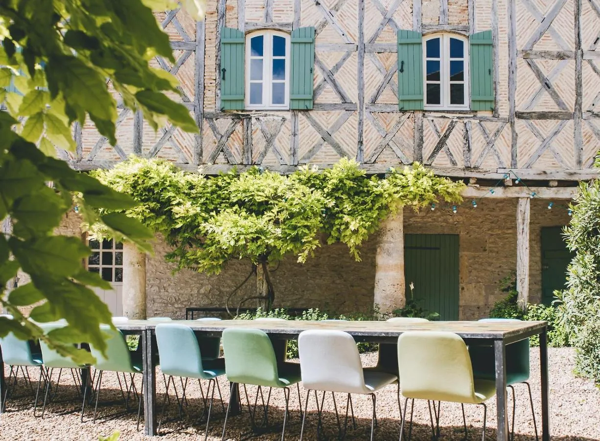 Chateau De Puissentut Bed & Breakfast Homps  0*, Homps (Gers) France