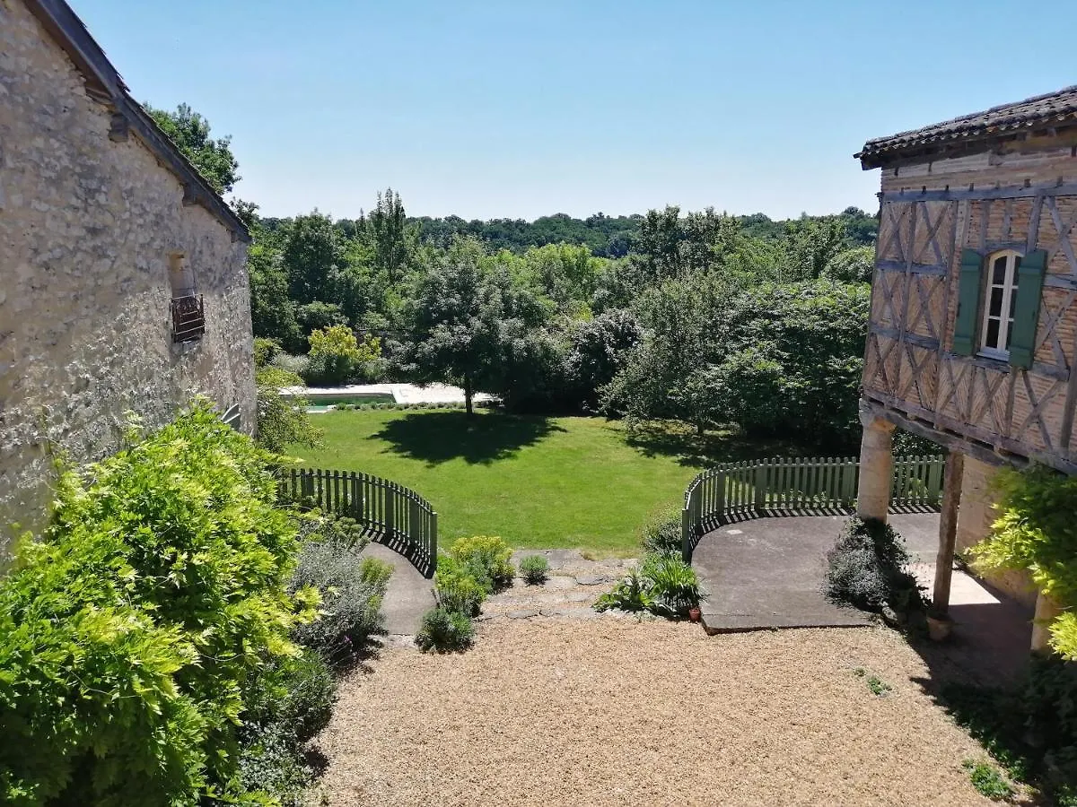 Chateau De Puissentut Bed & Breakfast Homps  0*, Homps (Gers)